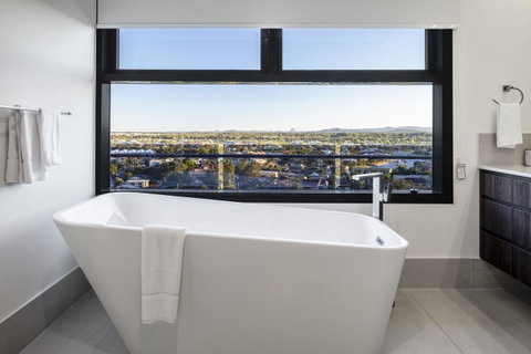 First Light Mooloolaba, Ascend Hotel Collection - Accommodation Fremantle 4