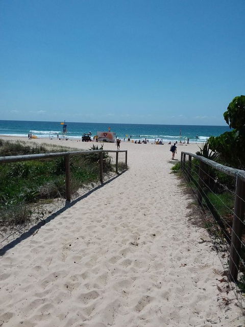 Surfers Chalet - Accommodation Fremantle 5