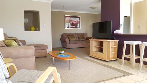 Surfers Chalet - Accommodation Fremantle 18