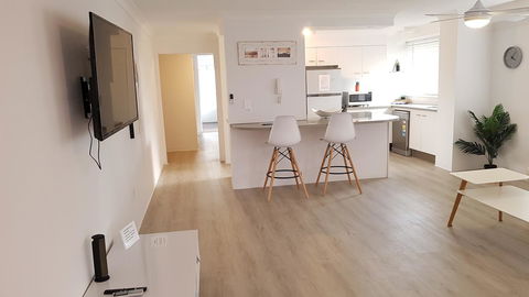 Surfers Chalet - Accommodation Fremantle 10