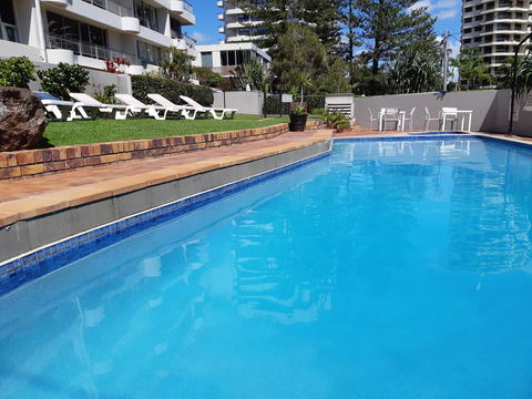 Surfers Chalet - Accommodation Fremantle 7
