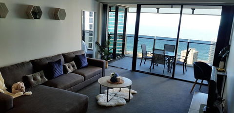 Circle Luxury Holidays - Accommodation Fremantle 14