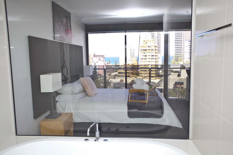 Circle Luxury Holidays - Accommodation Fremantle 5