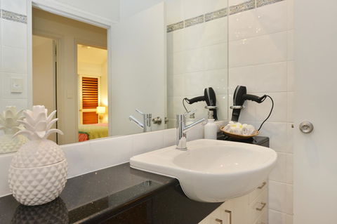 [ ANDY'S BEACH HOUSE ] - Accommodation Fremantle 28