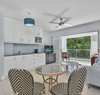 Couples private spa beach getaway - Accommodation Fremantle