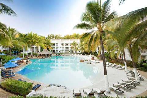 Palm Cove Paradise - Couples Spa Beach Getaway - Accommodation Fremantle 1