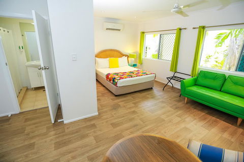 Port Douglas Motel - Accommodation Fremantle 11