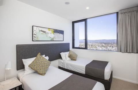 Qube Broadbeach - Accommodation Fremantle 2