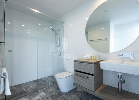 Qube Broadbeach - Accommodation Fremantle 5