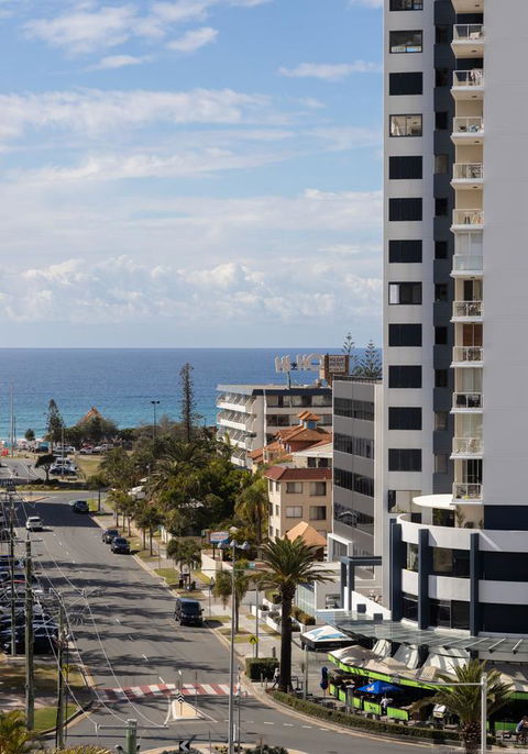 Qube Broadbeach - Accommodation Fremantle 8