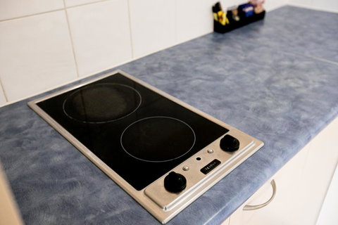 Sunlit Waters Studio Apartments - Accommodation Fremantle 35