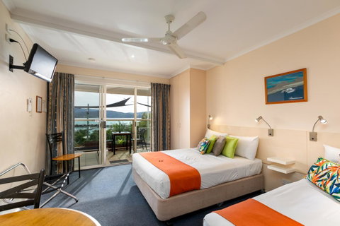 Sunlit Waters Studio Apartments - Accommodation Fremantle 19