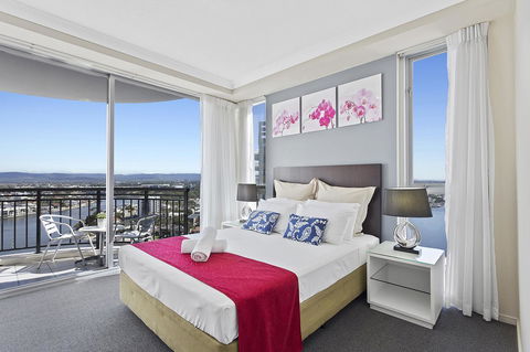 Beach Stay - Ocean & Riverview Resort Chevron Renaissance Central Surfers Paradise - Accommodation Fremantle 8