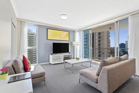 Beach Stay - Ocean & Riverview Resort Chevron Renaissance Central Surfers Paradise - Accommodation Fremantle 7