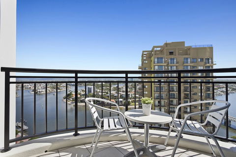 Beach Stay - Ocean & Riverview Resort Chevron Renaissance Central Surfers Paradise - Accommodation Fremantle 13