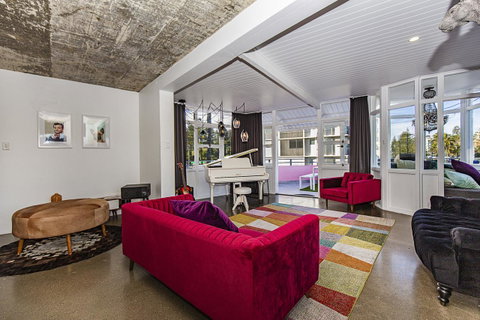 The Pink Hotel Coolangatta - Accommodation Fremantle 7