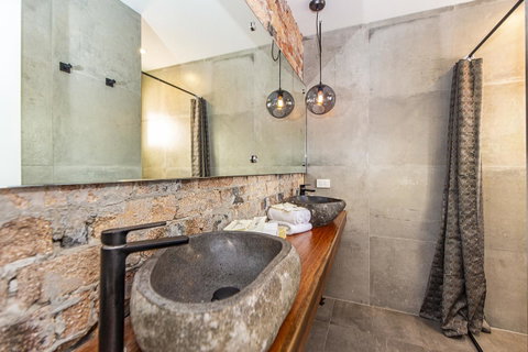 The Pink Hotel Coolangatta - Accommodation Fremantle 8
