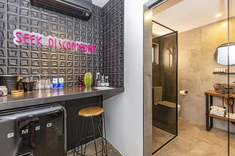 The Pink Hotel Coolangatta - Accommodation Fremantle 26