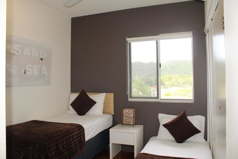 Beachside Apartment 17 - Accommodation Fremantle 3