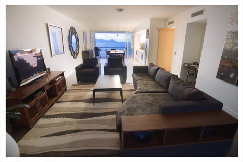 1 Bright Point Apartment 5201 - Accommodation Fremantle 1
