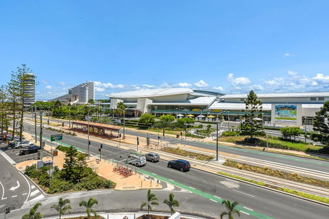 Qube Broadbeach Ocean View Apartments - Accommodation Fremantle 2