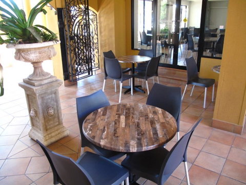 Palm Royale Cairns - Accommodation Fremantle 12