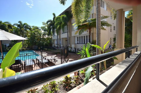 Cayman Villas Port Douglas - Accommodation Fremantle 3