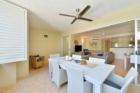 Cayman Villas Port Douglas - Accommodation Fremantle 38