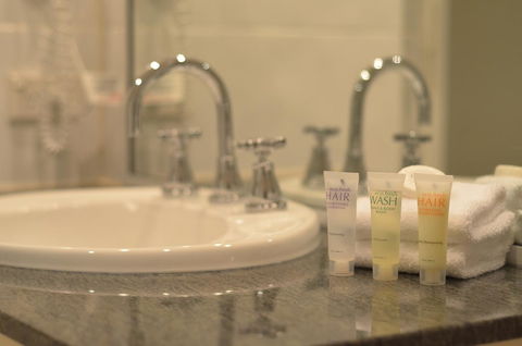 Cayman Villas Port Douglas - Accommodation Fremantle 13