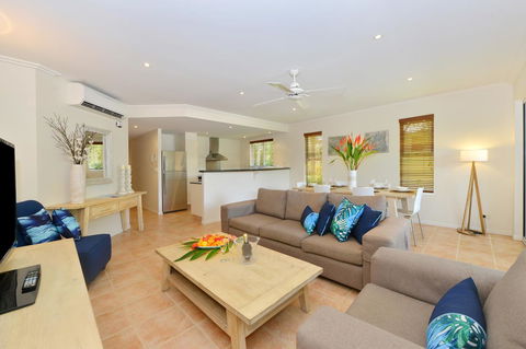 Cayman Villas Port Douglas - Accommodation Fremantle 44
