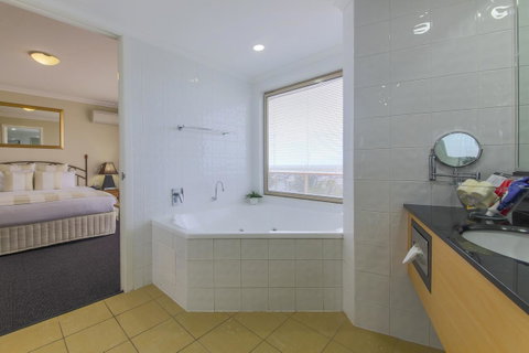 Mantra Mackay - Accommodation Fremantle 30