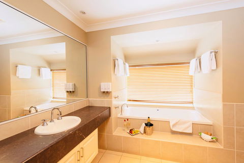 Ambassador On Ruthven - Accommodation Fremantle 8