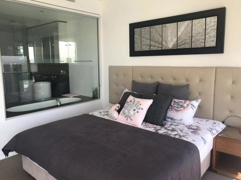 Luxury 3 Bedroom In Heart Of Broadbeach - Accommodation Fremantle 16