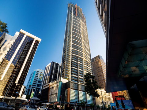 Oaks Brisbane Aurora Suites - Accommodation Fremantle 0