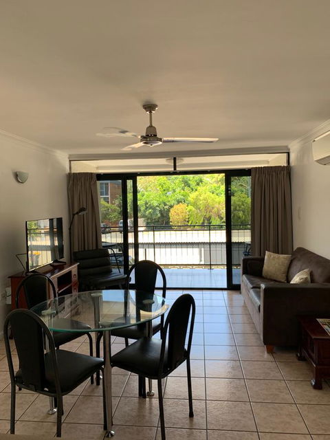 Townsville Holiday Apartments - Accommodation Fremantle 2