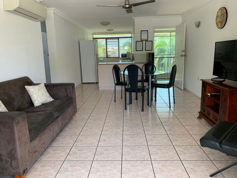 Townsville Holiday Apartments - Accommodation Fremantle 0