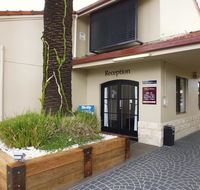 Burke  Wills Motor Inn - Accommodation Fremantle