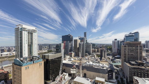 Oaks Brisbane Festival Suites - Accommodation Fremantle 2