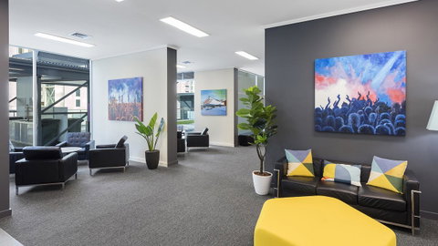 Oaks Brisbane Festival Suites - Accommodation Fremantle 11