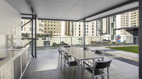 Oaks Brisbane Festival Suites - Accommodation Fremantle 13