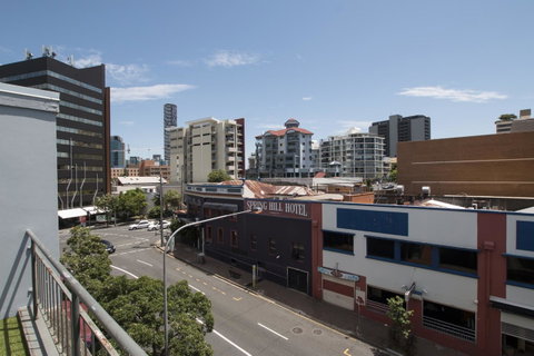 The Metropolitan Spring Hill - Accommodation Fremantle 27
