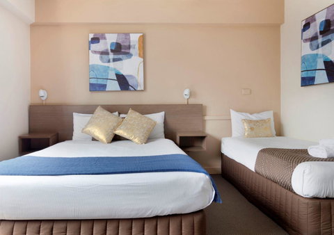 The Metropolitan Spring Hill - Accommodation Fremantle 17
