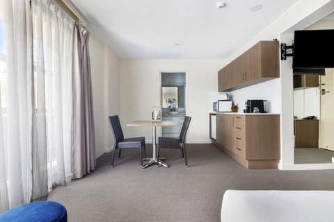 The Metropolitan Spring Hill - Accommodation Fremantle 12