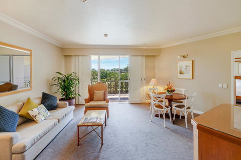 InterContinental Sanctuary Cove Resort, An IHG Hotel - Accommodation Fremantle 13