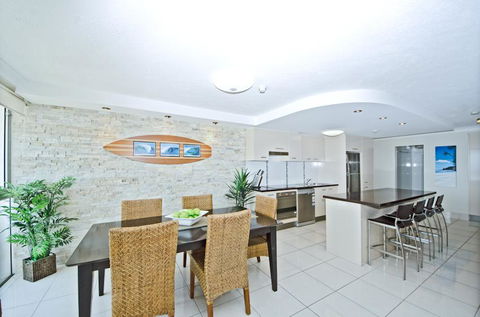 Burleigh Beach Tower - Accommodation Fremantle 14