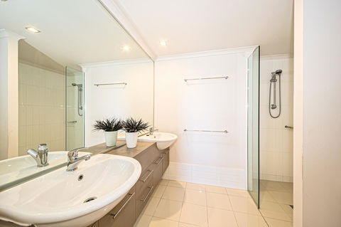On The Bay Apartments - Accommodation Fremantle 18
