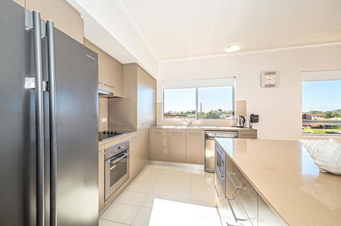 On The Bay Apartments - Accommodation Fremantle 3