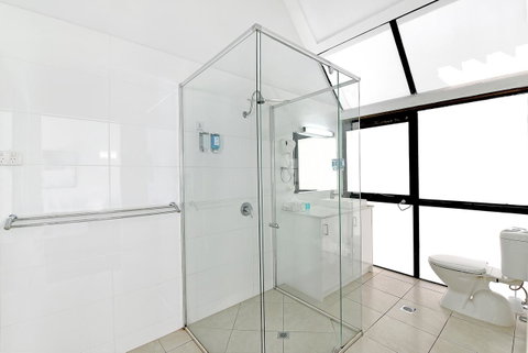 Broadbeach Travel Inn Apartments - Accommodation Fremantle 4