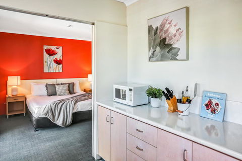 Coral Tree Inn - Accommodation Fremantle 3