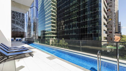 Oaks Brisbane River City Suites - Accommodation Fremantle 3